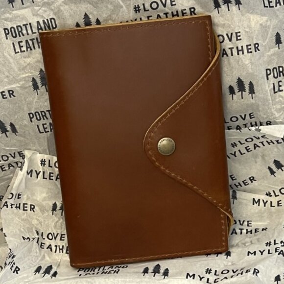 Portland Leather Tote, Limited Edition, Aqua / Blue, with Journal & Keychain - Picture 8 of 12